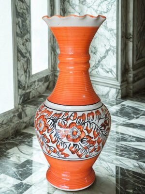 medium flower pot